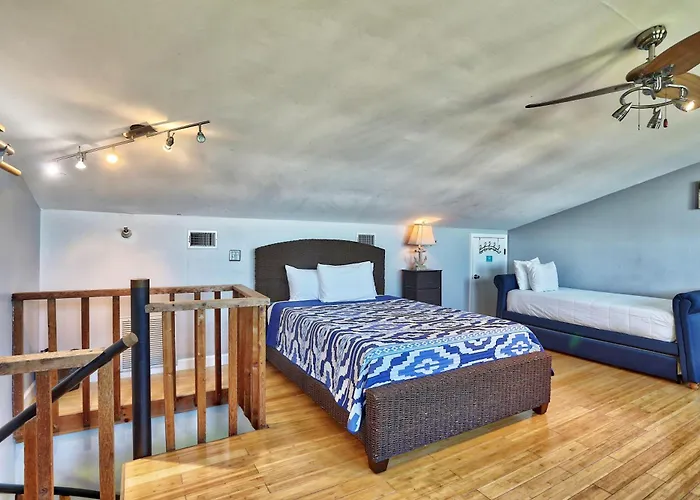 The Intercoastal #209 - Intercoastal Escape * Clearwater Beach